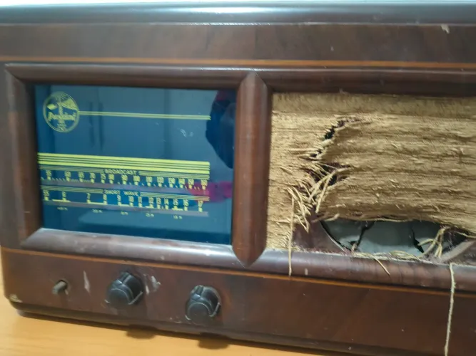 Rádio antigo
