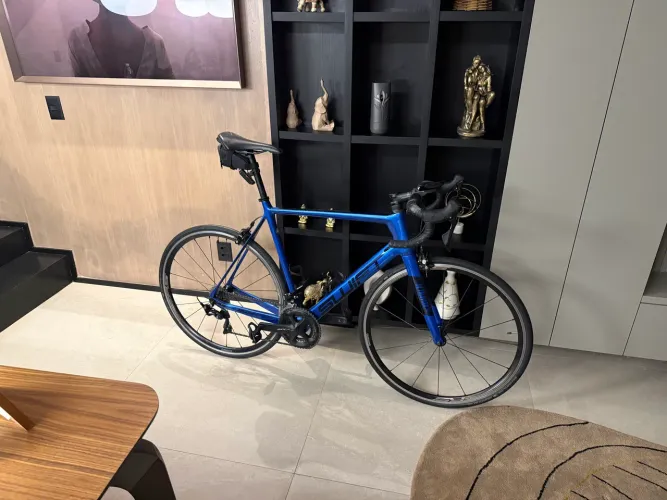 Swift Carbon Ultravox tam 56