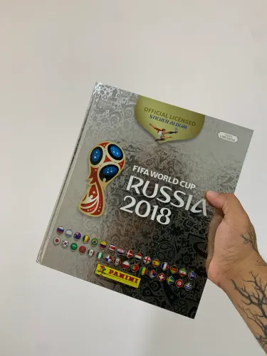 Álbum copa do mundo Rússia 2018 (Capa Dura Prateado) + Kit de Atualização