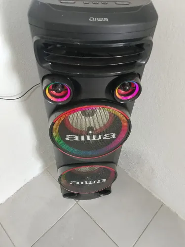 Som Aiwa muito potente 2.300 wts, não estou usando comprei uma JBL. troco em PS4