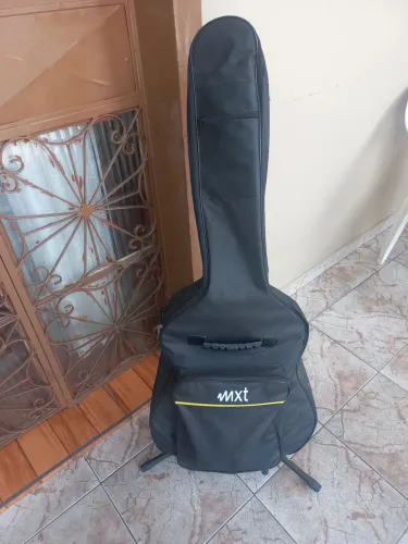 Vendo um Violão Elétrico