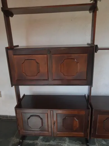Estante Sala em Madeira Maciça 