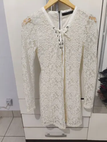 Vestido branco com renda