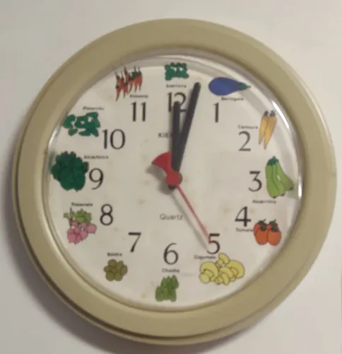 Relógio de parede a quartzo para cozinha com decoração de ingredientes