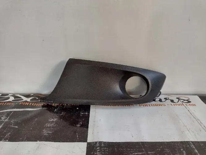 Moldura farol de milha fox space fox 2011/2014