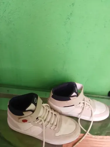 Bota ou sapato número 40