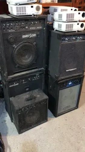 Vendo caixas acústicas amplificadas diversas