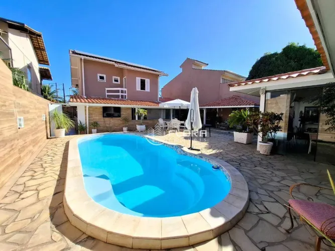 Casa com 5 dormitórios à venda, 450 m² por R$ 1.750.000,00 - Itaipu - Niterói/RJ