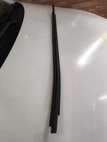 Pestana porta Dianteira esquerda Hilux 2016/2022