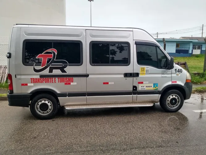 Van para viagem e eventos 