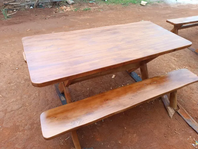 Mesa rustica 2x0.80 prancha unica com bancos