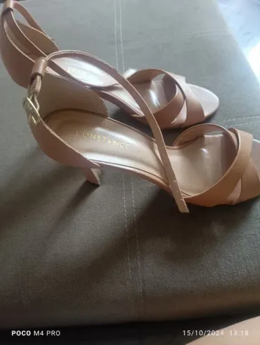 Sandália nude