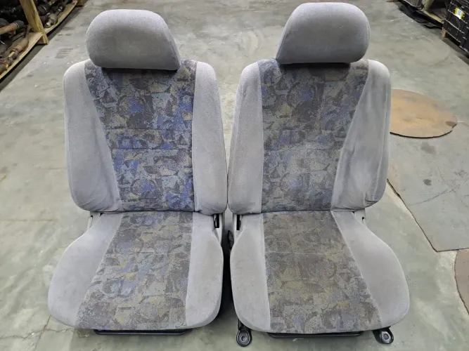 Jogo banco Toyota Corolla 1997