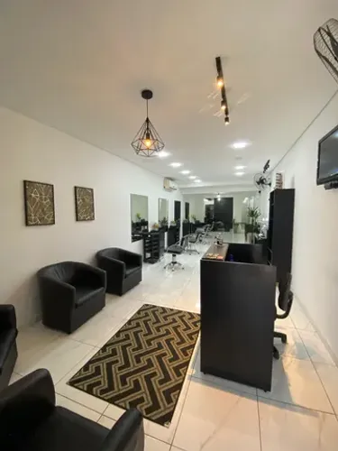 Casa comercial à venda no Centro de Sorocaba-SP: 3 quartos, 3 suítes, 2 salas, 2 banheiros