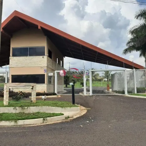 Vende terreno residencial condomínio Residencial Portal Sul com 533 m2, plano, face sombra