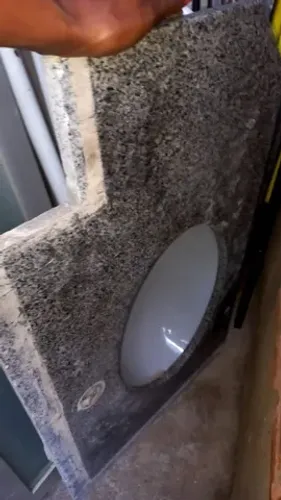 VENDO PIA DE PEDRA DE MAMORI