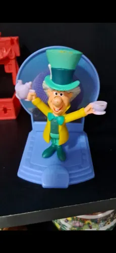 Boneco do Chapeleiro Maluco da Disney 50 anos
