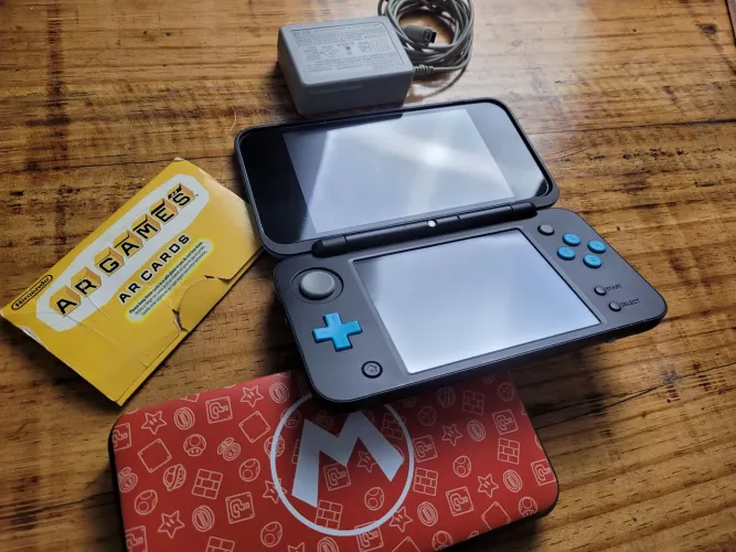 New Nintendo 2DS XL 