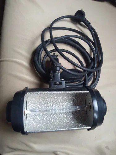 Refletor com lampada 110v