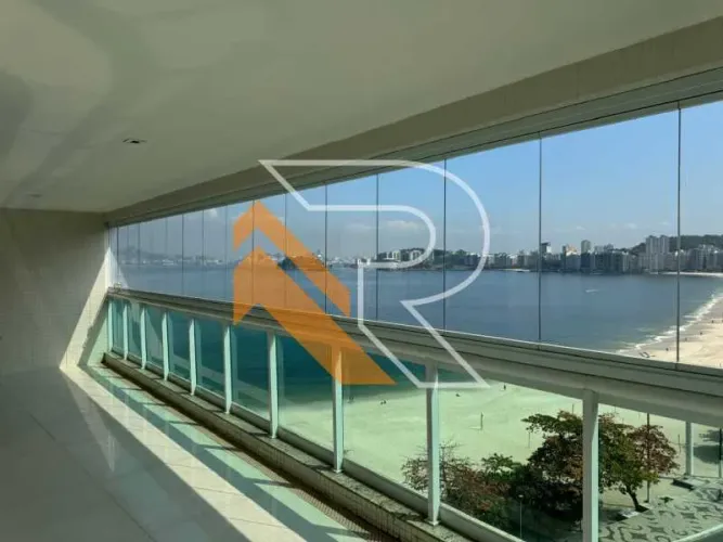 À venda ou em locação Apartamento com 4 quartos, vista mar, em Icaraí, Niterói, RJ