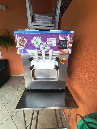 Máquina de açaí e sorvetes para balcão 