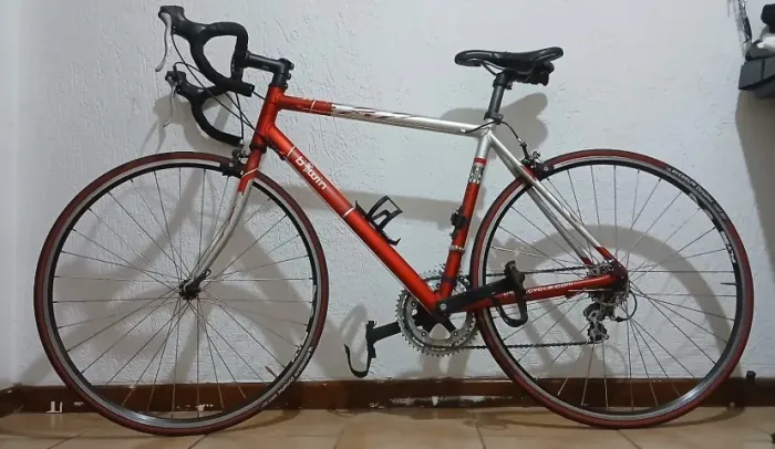 Bike toda em aluminio - Divido no Cartão