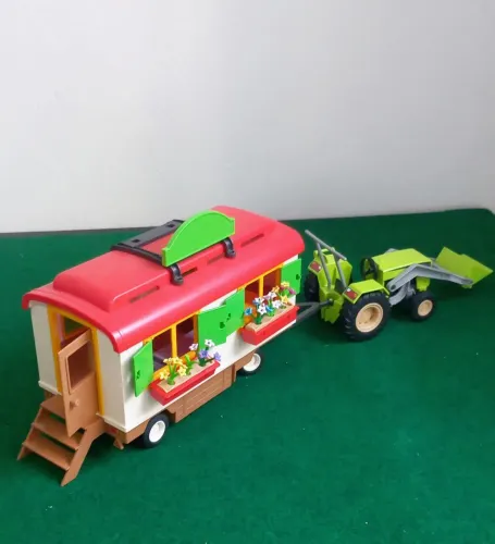Playmobil Trailer com Trator