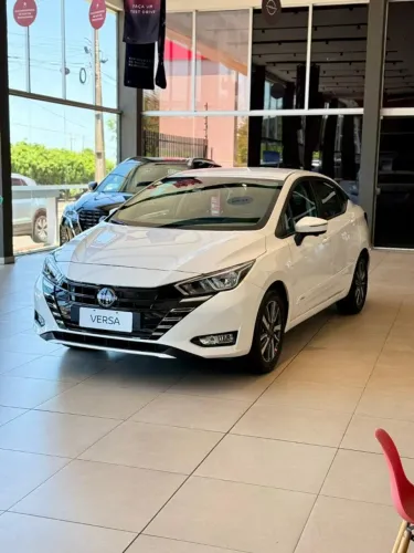 Nissan Versa Advance 1.6 16V Flex AUT 2026