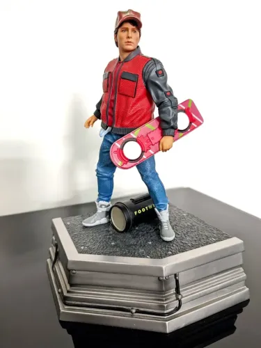 Marty McFly Back To The Future 2 - Iron Studios Art Scale 1/10