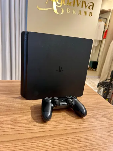 PlayStation 4 Slim 500GB Seminovo | 1 Controle Original | Completo