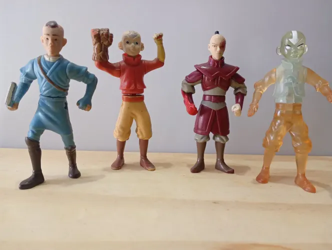 Bonecos Colecionáveis Avatar: A Lenda de Aang