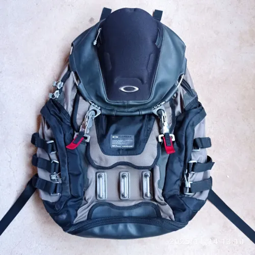 Mochila Oakley super conservada 