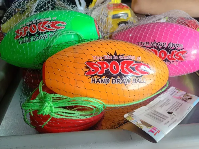 Brinquedo vai e vem, com luzes. Fazemos entrega 