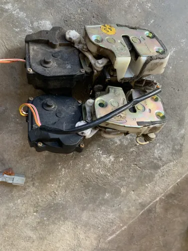 Fechadura porta traseira civic