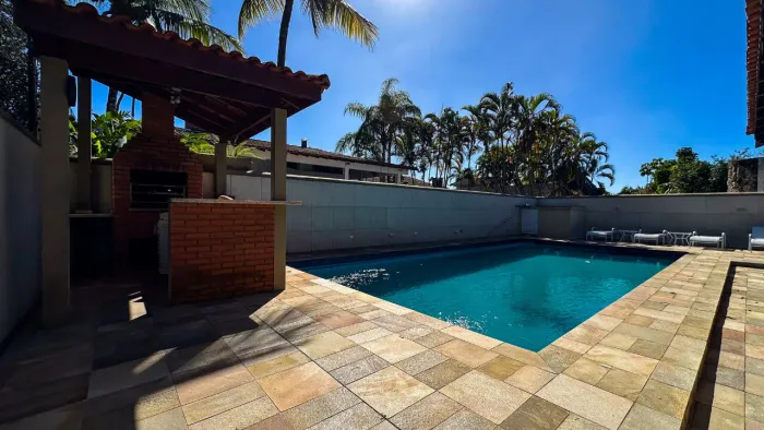 Granville Guarujá, casa à venda em condomínio fechado.