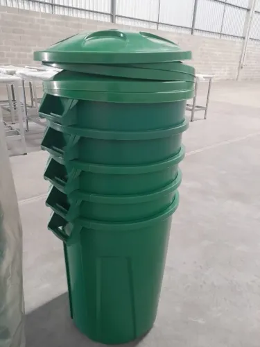 Lixeira de 100L com tampa