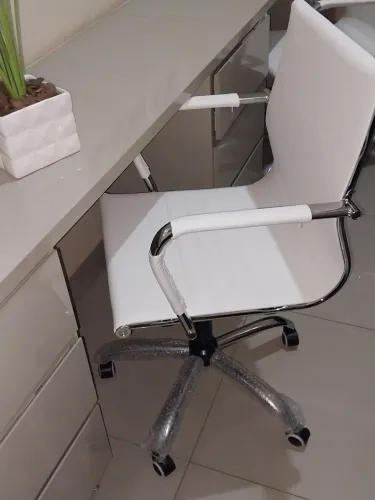 CADEIRA  DE ESCRITÓRIO  NOVA