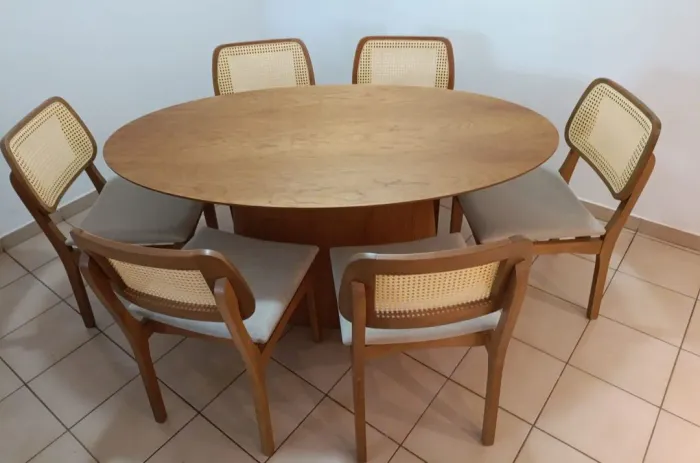 Mesa de jantar Letícia com 6 cadeiras