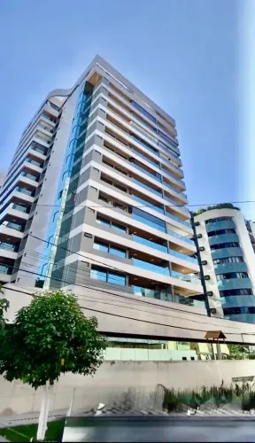 Viva o luxo e a exclusividade no Edf. Raul Santana, um alto padrão localizado na Ponta Ver