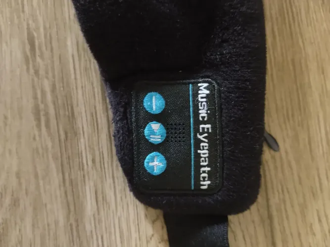 Tapa olhos com com caixas de som Bluetooth 