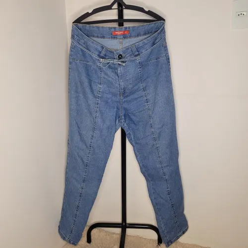 PROMOÇÃO Calça jeans feminina reta - Tamanho 44