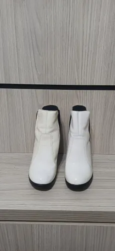 Bota, 35 Dakota