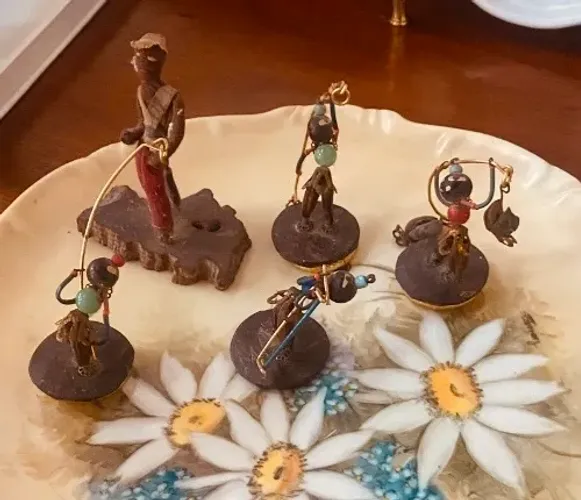 Conjunto Artesanal Cena de Pescadores em Metal e Coco - Assinado
