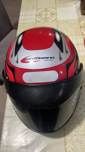 Capacete San Marino