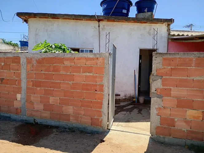 Vendo casa próximo a São Francisco do itabapoana *