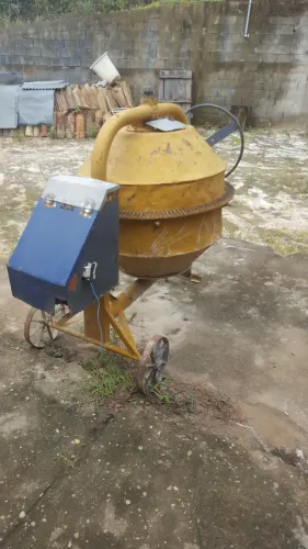 betoneira 400 litros reforçada motor weg bivolt 2 cv