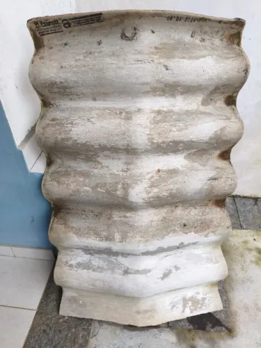 TELHA ETERNIT FRIBROCIMENTO CUMEEIRA 6MM SEM USO