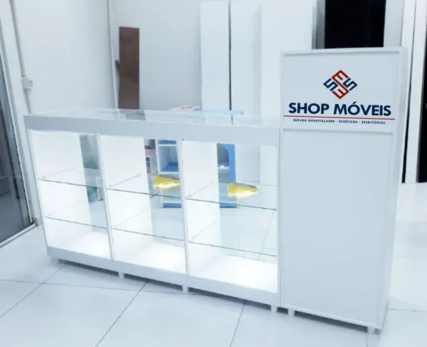 Balcão Caixa Vitrine para lojas.