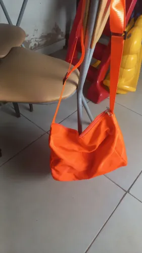 Bolsa de Ombro Laranja
