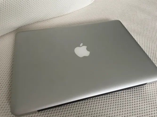 MacBook Pro early 2011 revisado SSD, bateria nova